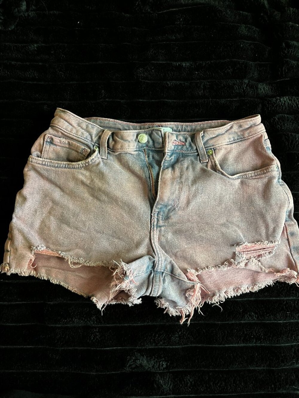 🍒 5/$25 🍒 Bright Pink Distressed Acid Wash Denim Shorts